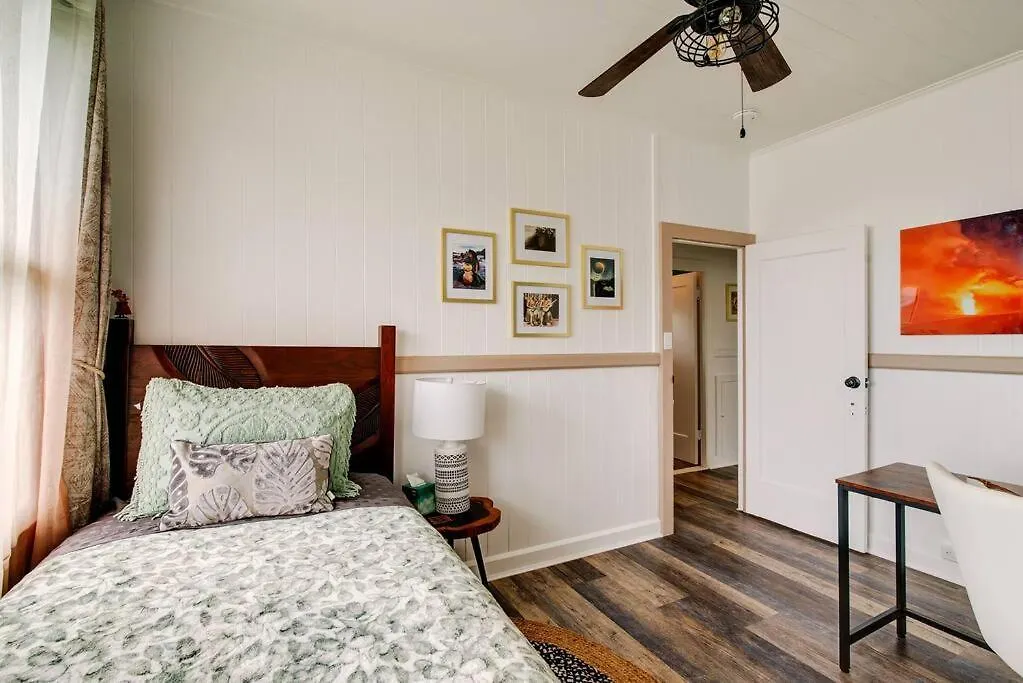 New - Hula House Wac- 3Br- Hilo Town Villa 0*,  United States